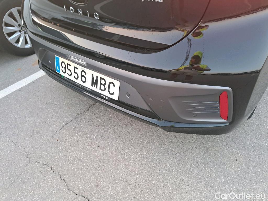  Hyundai   Ioniq HYUNDAI / 2019 / 5P / berlina con portón 1.6 GDI HEV Tecno DCT #27