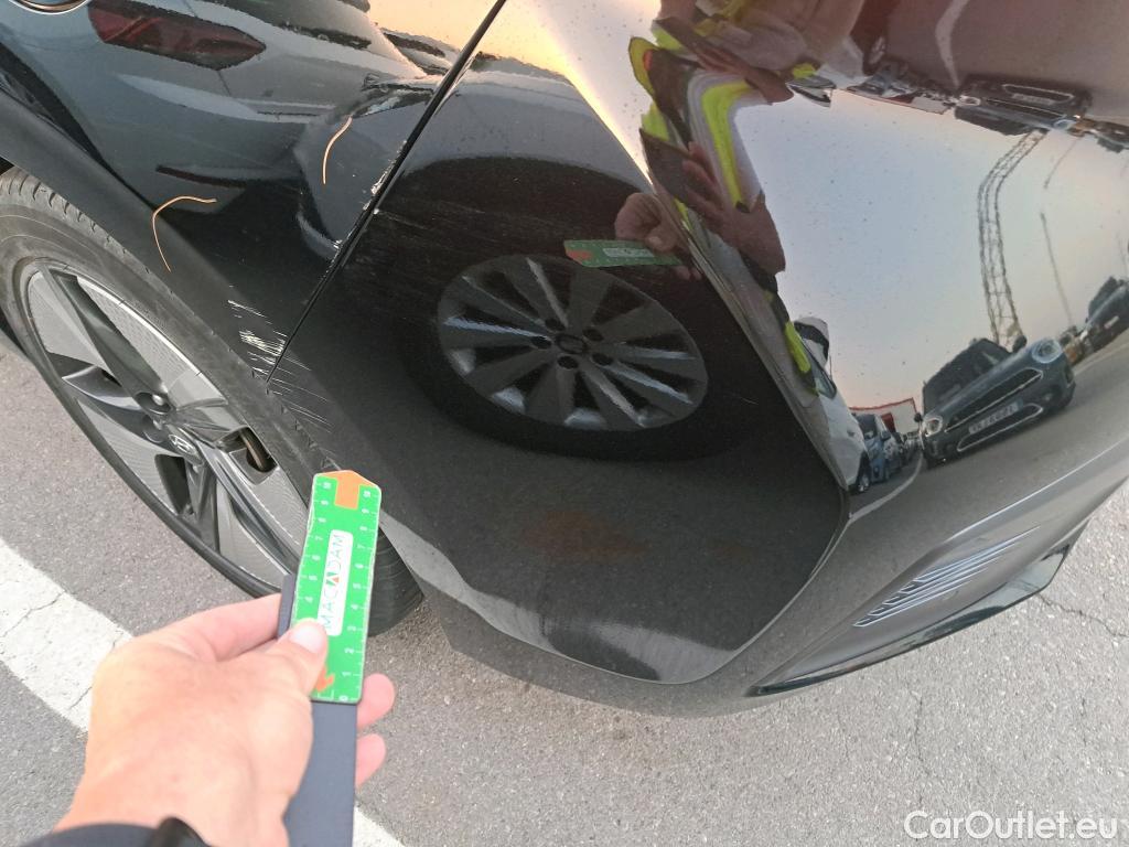  Hyundai   Ioniq HYUNDAI / 2019 / 5P / berlina con portón 1.6 GDI HEV Tecno DCT #23