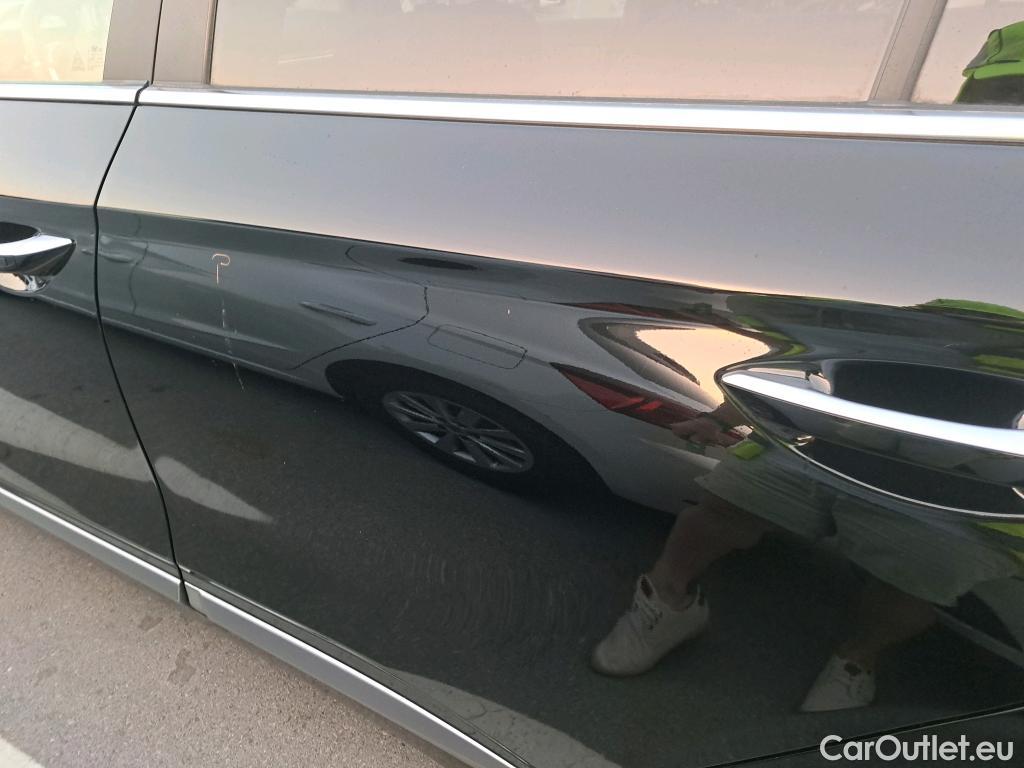  Hyundai   Ioniq HYUNDAI / 2019 / 5P / berlina con portón 1.6 GDI HEV Tecno DCT #25