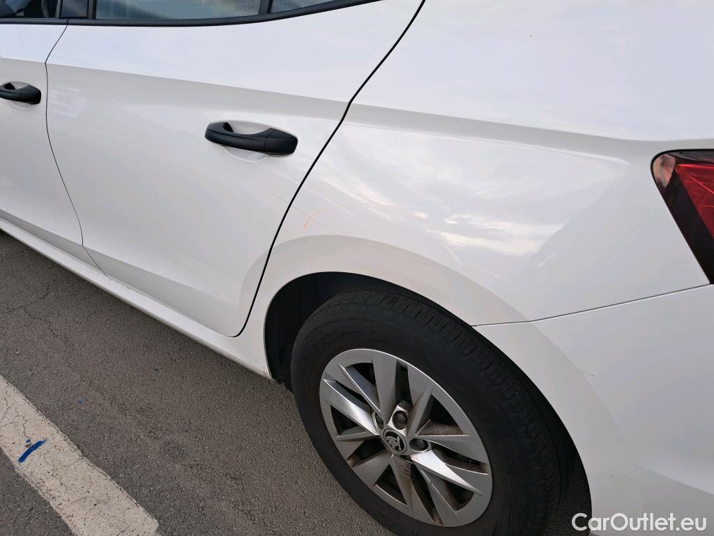  Skoda  Fabia  Essence 1.0 TSI 95CV MT5 6E #8