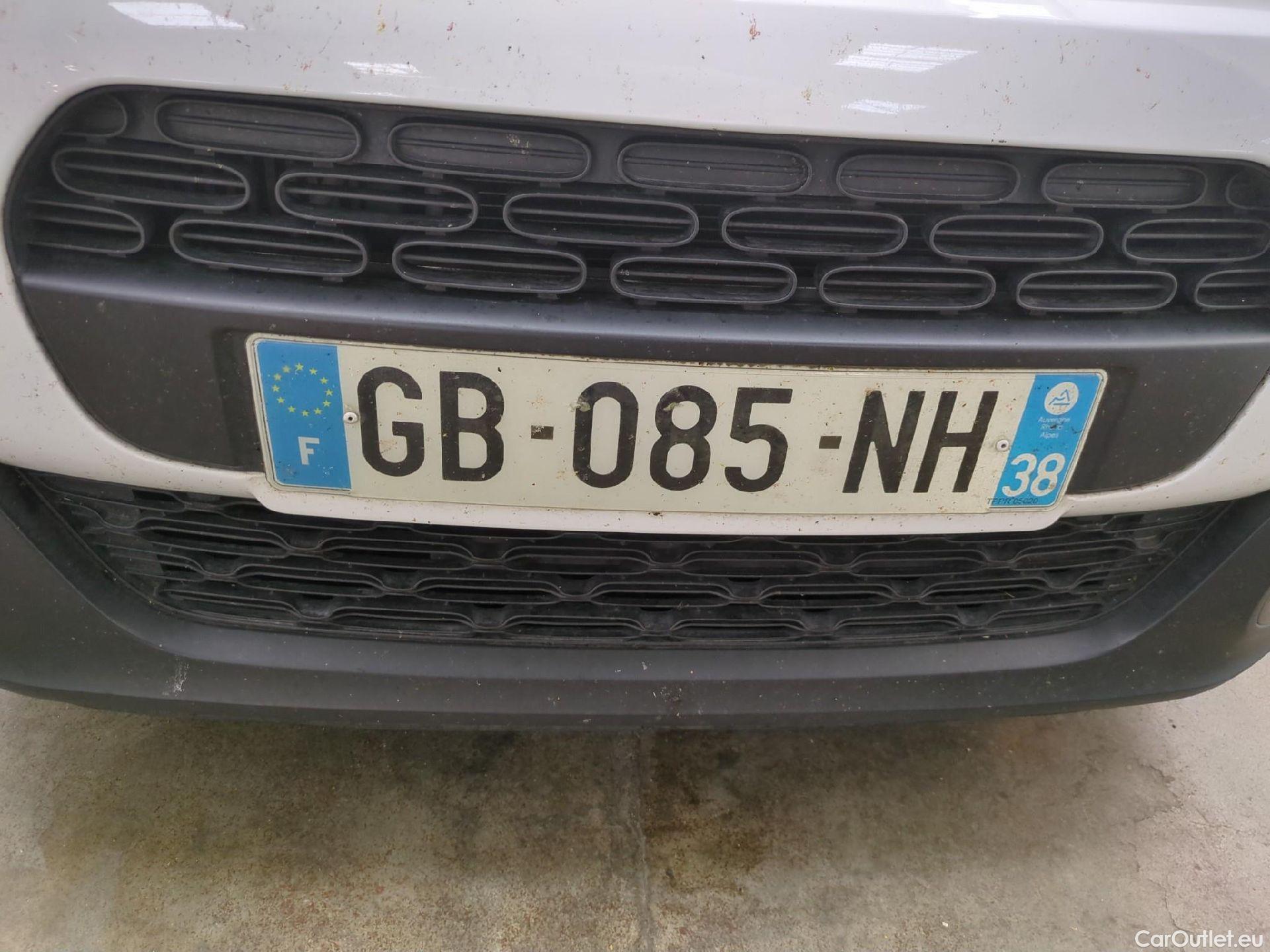  Citroen  C3  Société Feel 1.5 BlueHDI 100CV BVM6 E6d #27