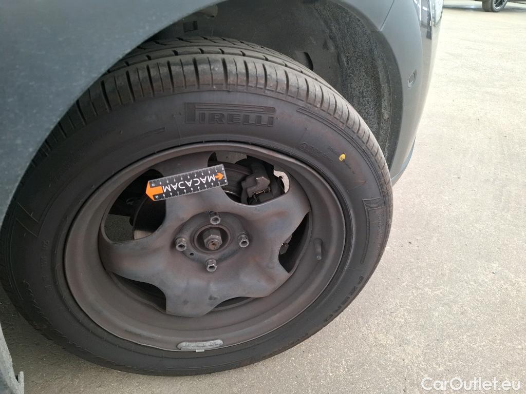  Citroen  C3  Shine Business 1.2 PureTech 110CV BVM6 E6d #25