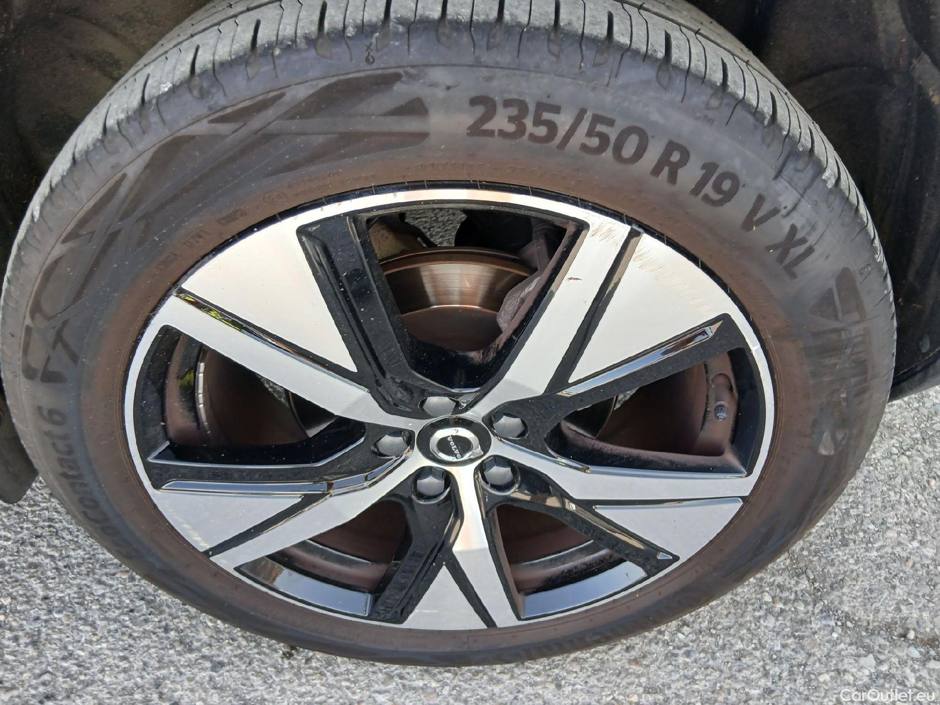  Volvo  XC 40 VOLVO XC40 / 2017 / 5P / todoterreno 1.5 T4 Twin Recharge R-Design Auto #11