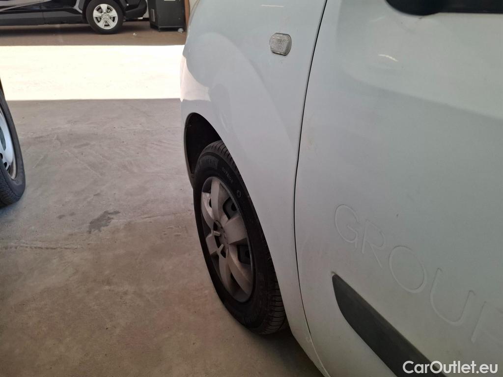  Renault  Kangoo  Zen 1.5 dCi 90CV BVM5 E6 #30