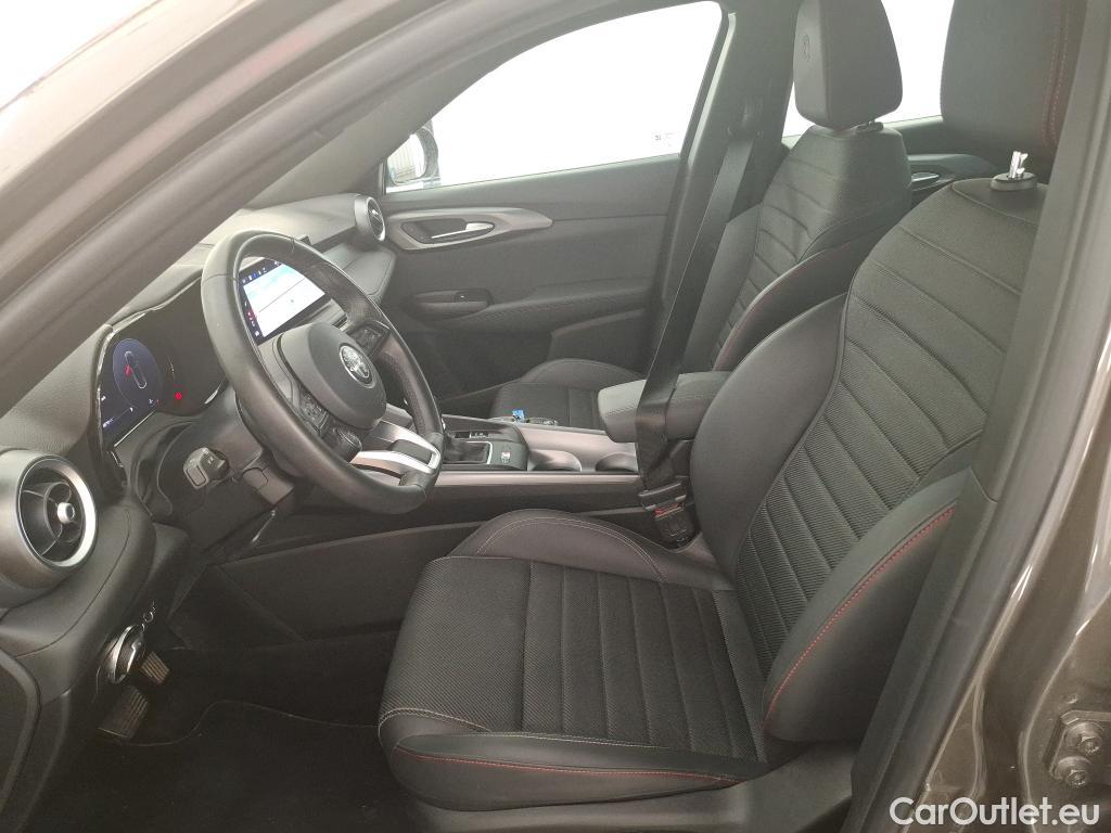  Alfa Romeo  TONALE  / 2022 / 5P / SUV 1.5T Hybrid 130 TCT7 Sprint #7