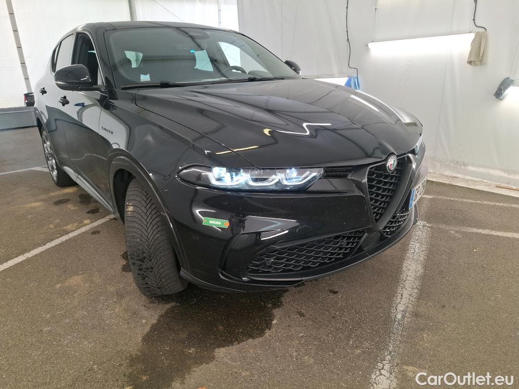  Alfa Romeo  TONALE ALFA ROMEO  / 2022 / 5P / SUV 1.3T PHEV 280 AT6 Q4 Veloce #27