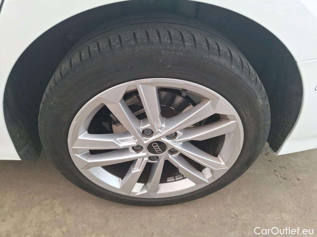  Audi  A3 AUDI  Berline / 2020 / 4P / Berline 30 TFSI MHEV S Tronic 110 Business Line #4