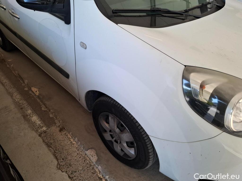  Renault  Kangoo  Zen 1.5 dCi 90CV BVM5 E6 #32