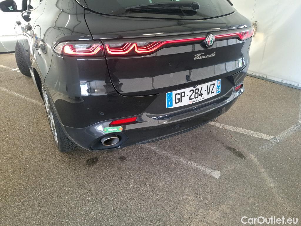 Alfa Romeo  TONALE ALFA ROMEO  / 2022 / 5P / SUV 1.3T PHEV 280 AT6 Q4 Veloce #40