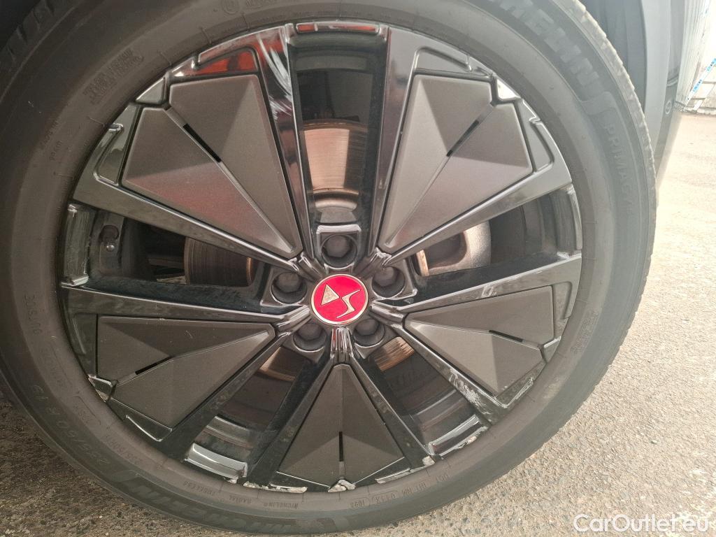  DS  DS7 DS DS 7 / 2022 / 5P / SUV E-TENSE 225 PERFORMANCE LINE + #15