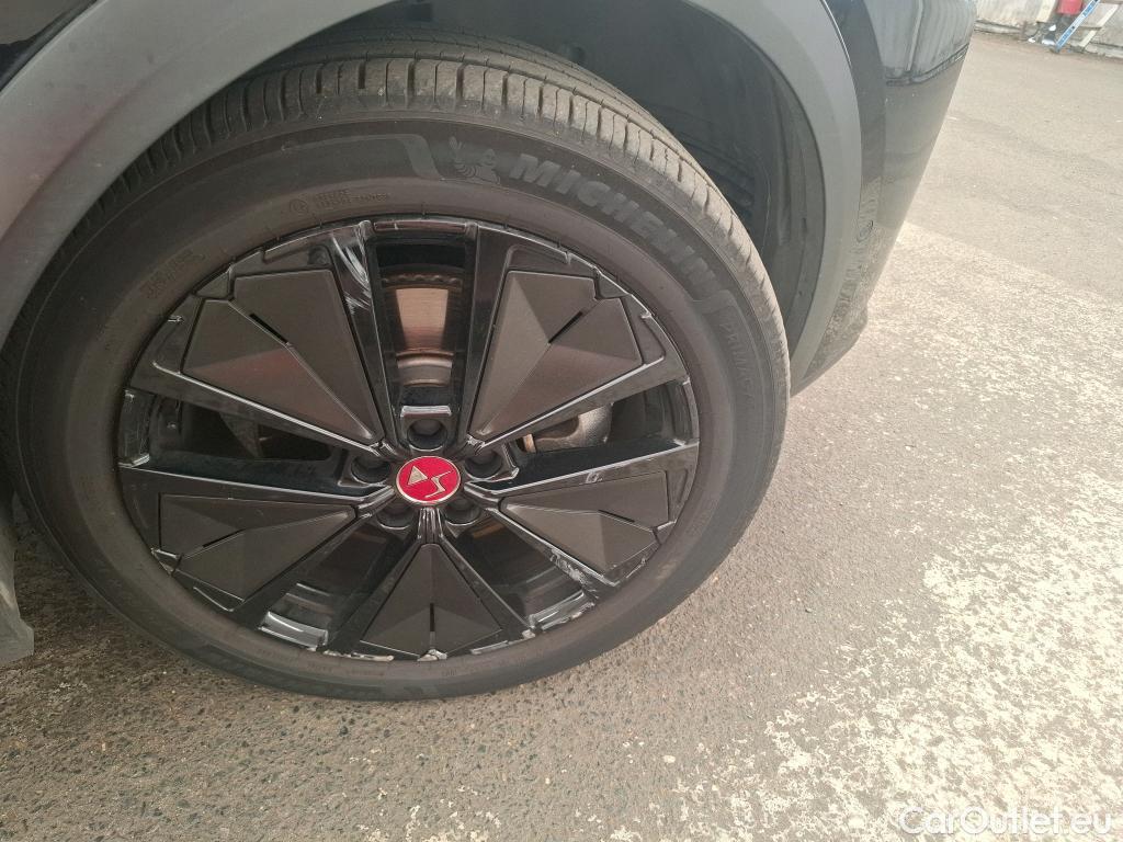  DS  DS7 DS DS 7 / 2022 / 5P / SUV E-TENSE 225 PERFORMANCE LINE + #14
