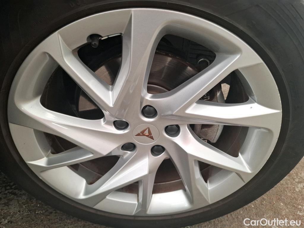  Cupra  Formentor CUPRA  / 2020 / 5P / SUV 1.4 e-HYBRID 204ch DSG6 Business Edition #2