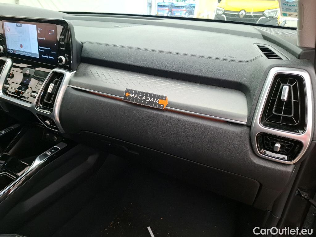  KIA  Sorento KIA  / 2020 / 5P / SUV 1.6 T-GDI PHEV 4WD DESIGN BUS AT 7-SEATS #23