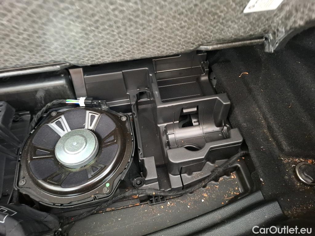  Mercedes  A-Klasse MERCEDES-BENZ Classe A Berline / 2018 / 4P / Berline A 250 e Business Line 8G-DCT #15