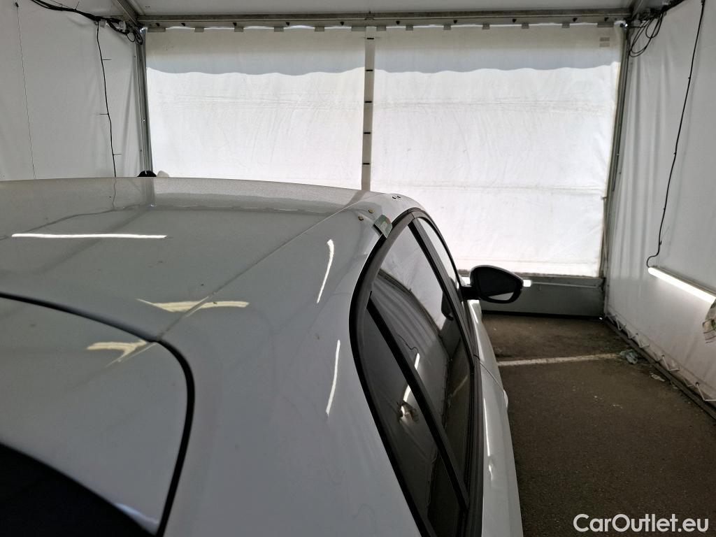  Peugeot  208  (e-) Style 50kWh BVA #21