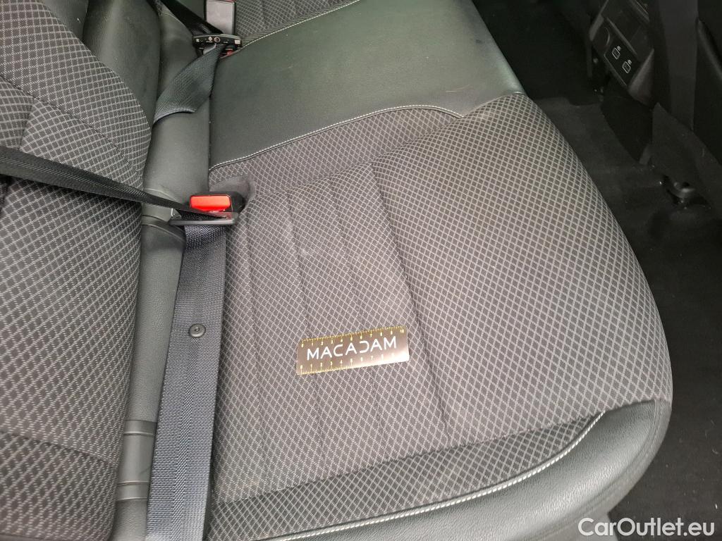  Renault  Arkana RENAULT  / 2021 / 5P / SUV Techno mild hybrid 140 EDC -22 #17
