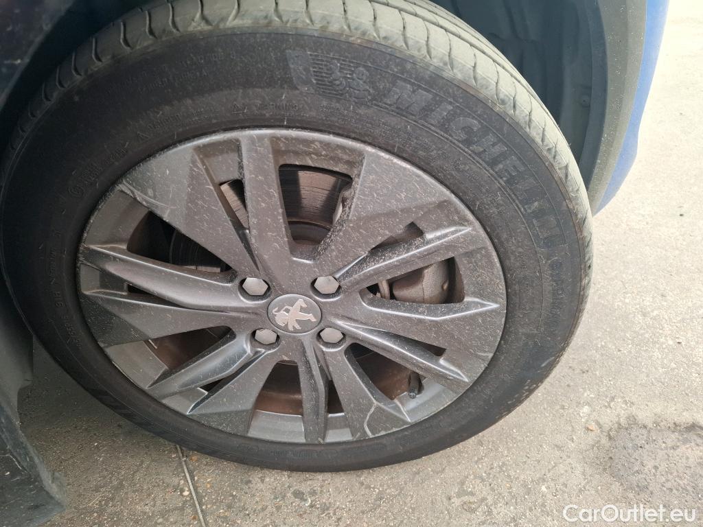  Peugeot  208  (e-) Allure Business 50kWh BVA #22