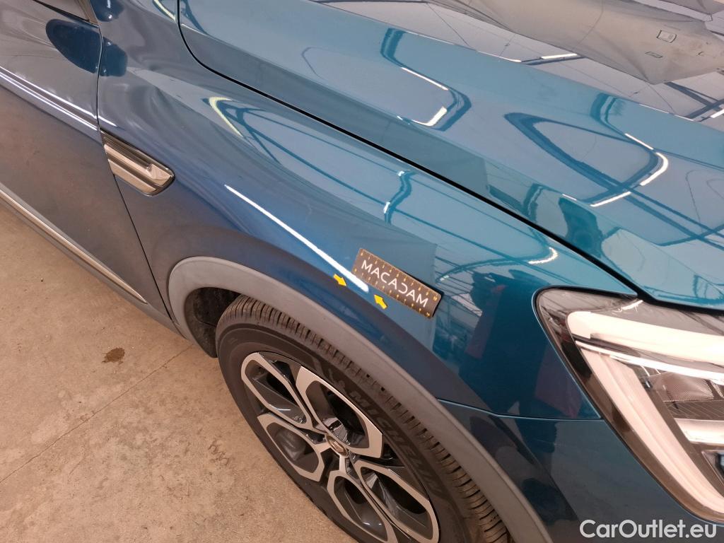  Renault  Arkana RENAULT  / 2021 / 5P / SUV Techno mild hybrid 140 EDC -22 #25