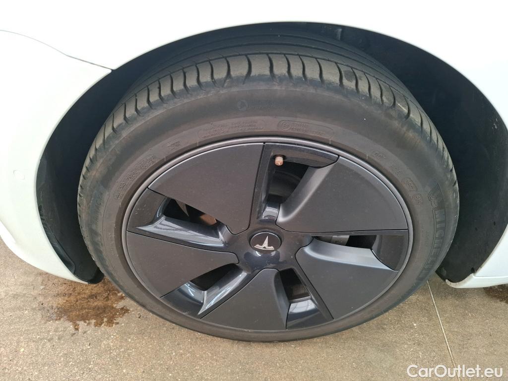  Tesla  Model 3 TESLA  / 2018 / 4P / Berline Autonomie Standard Plus RWD #10