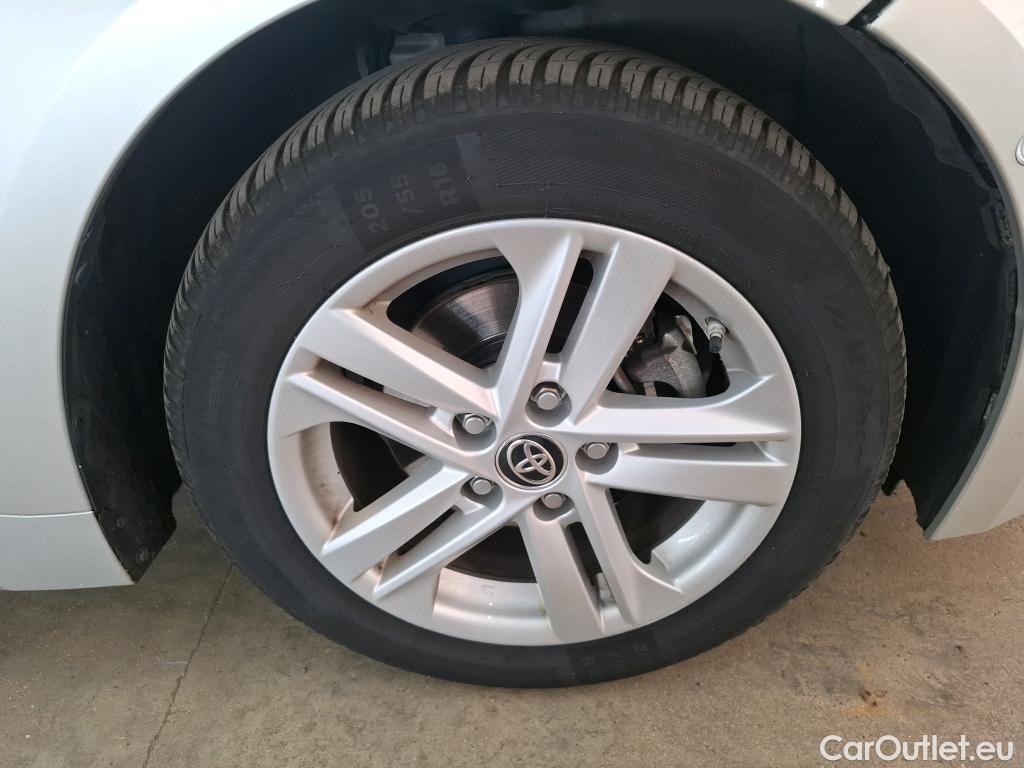  Toyota  Corolla TOYOTA  / 2018 / 5P / Berline Hybride 122h Dynamic Business #13
