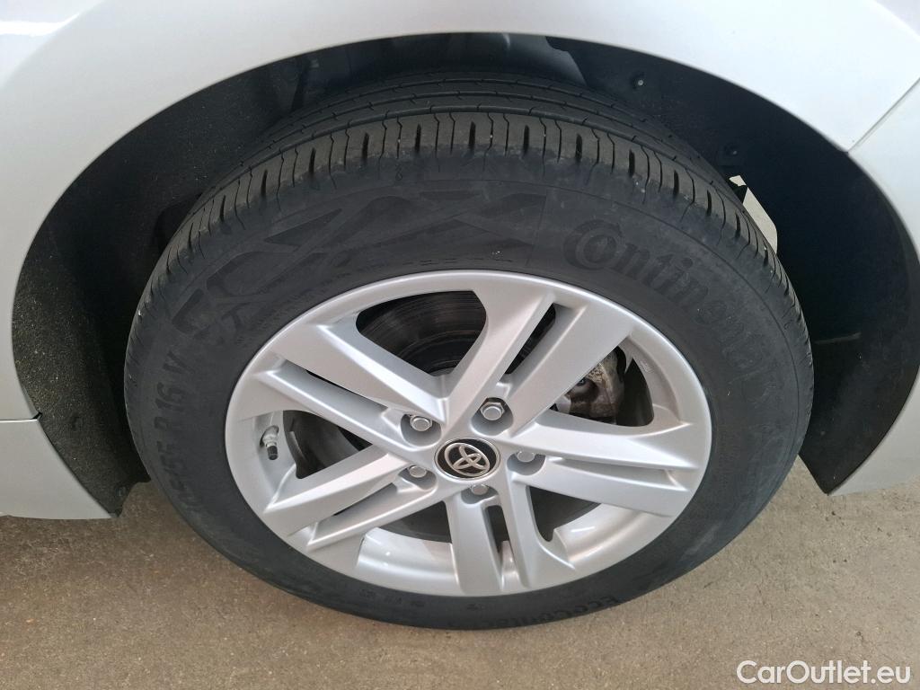  Toyota  Corolla TOYOTA  / 2018 / 5P / Berline Hybride 122h Dynamic Business #9