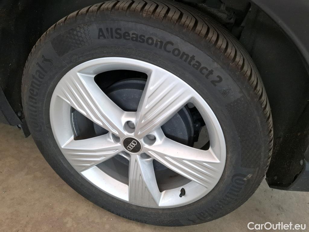  Audi  Q4 E-Tron  40 e-tron Executive BVA #11