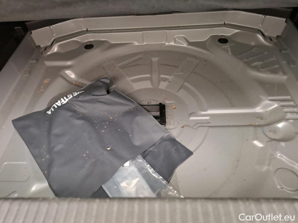  Opel   Grandland X Grandland X Elegance Business 1.5 130CV BVA8 6E #17