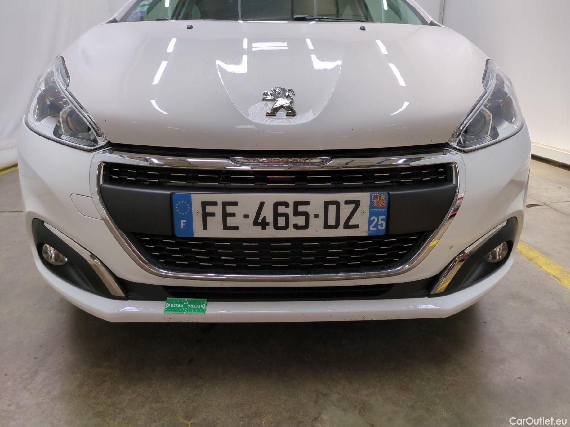  Peugeot  208  Signature 1.2 PureTech 80CV BVM5 E6dT #42