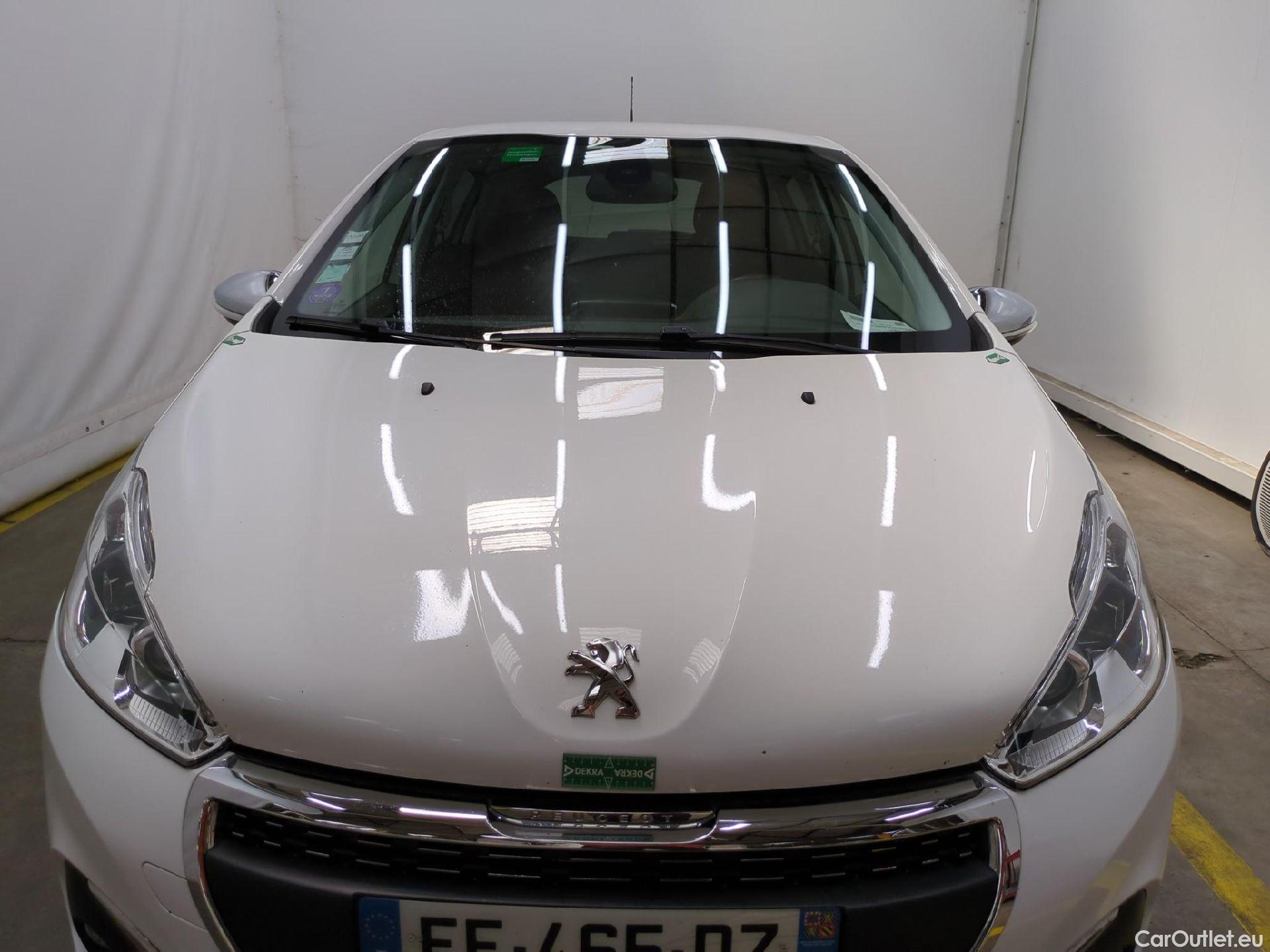  Peugeot  208  Signature 1.2 PureTech 80CV BVM5 E6dT #40
