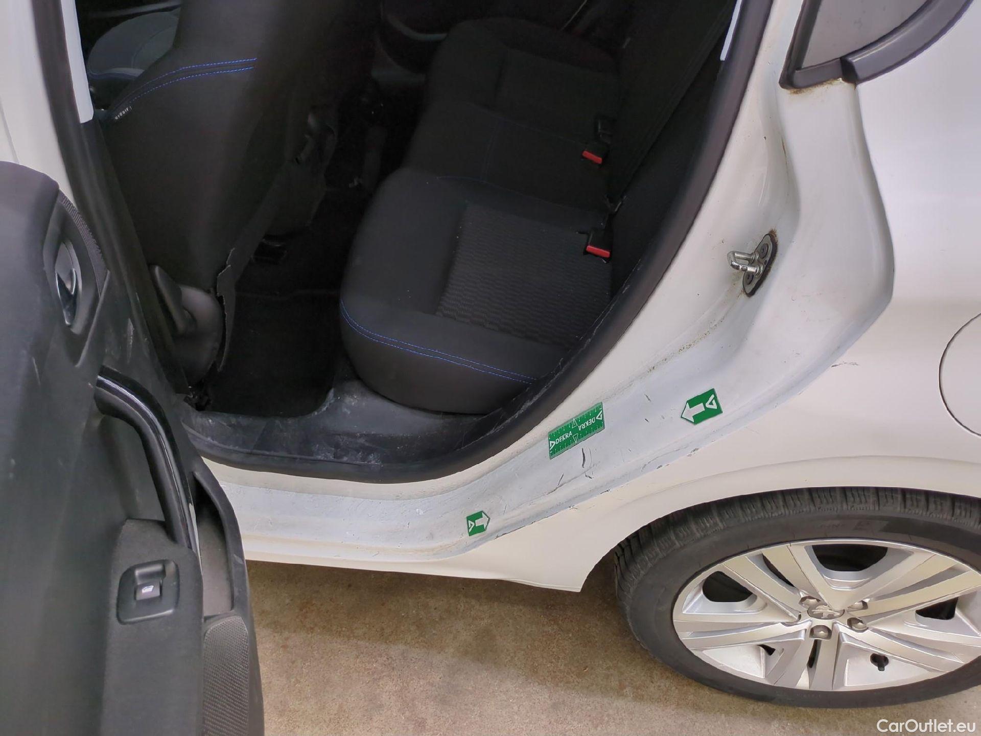  Peugeot  208  Signature 1.2 PureTech 80CV BVM5 E6dT #3