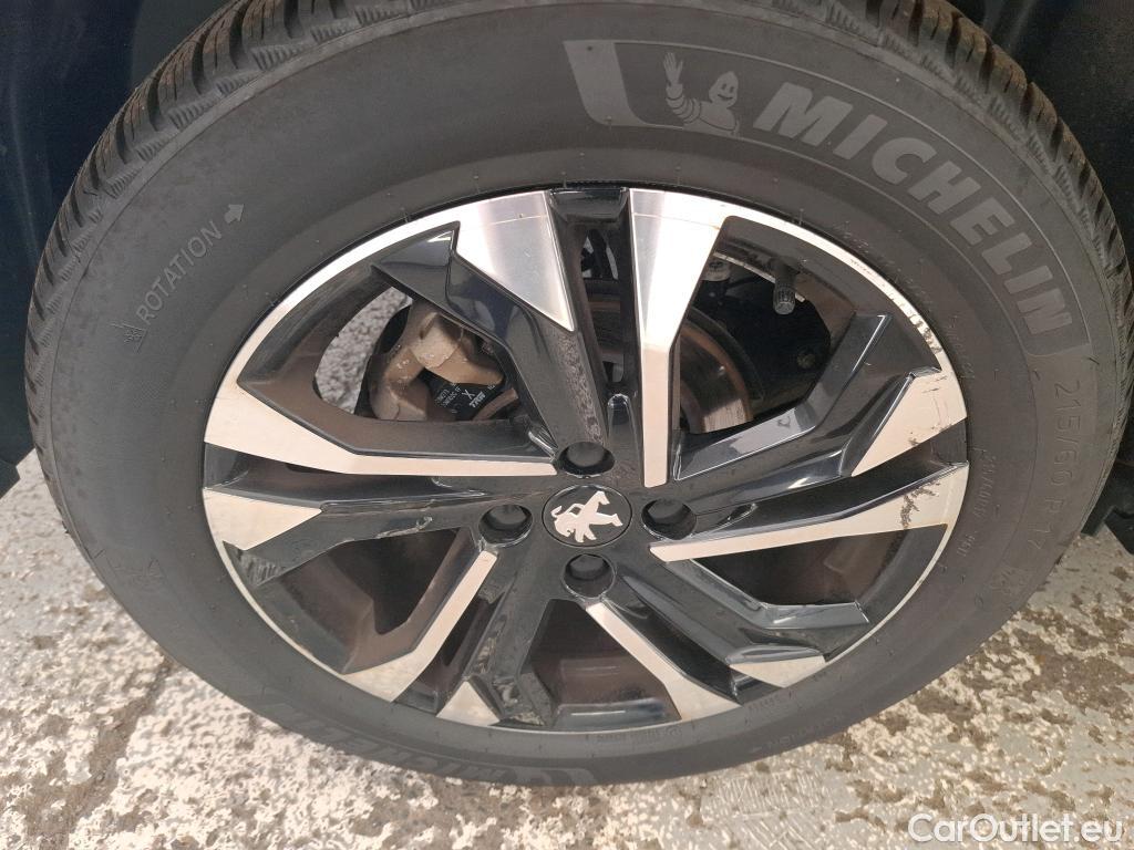  Peugeot  2008  Allure 1.2 PureTech 100CV BVM6 E6d #23