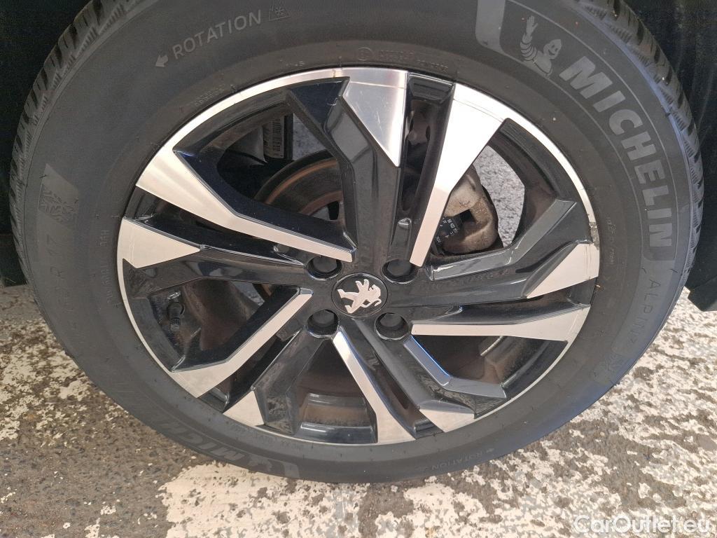  Peugeot  2008  Allure 1.2 PureTech 100CV BVM6 E6d #17