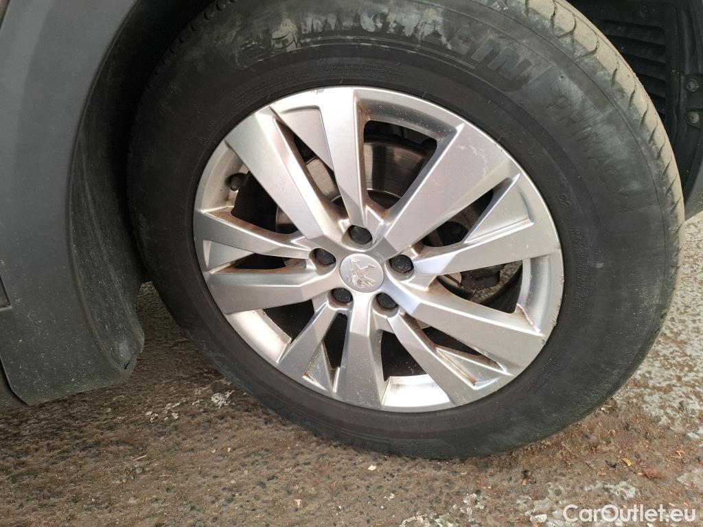  Peugeot  5008  Active Business 1.5 HDi 130CV BVA8 E6d #14