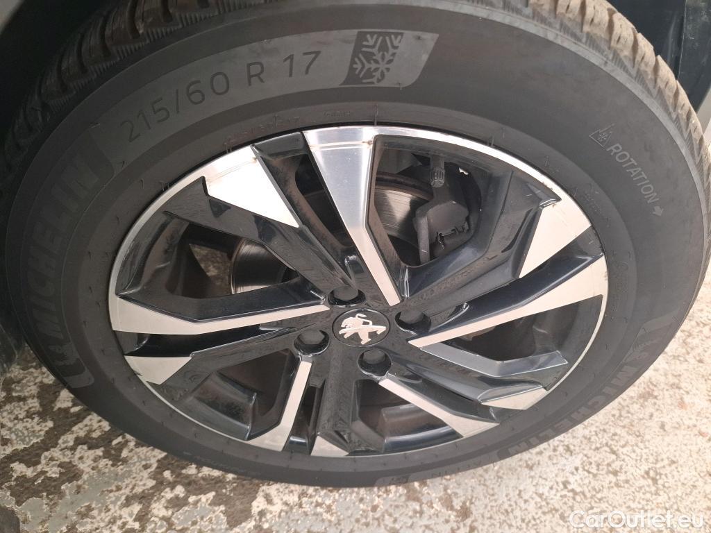  Peugeot  2008  Allure 1.2 PureTech 100CV BVM6 E6d #27