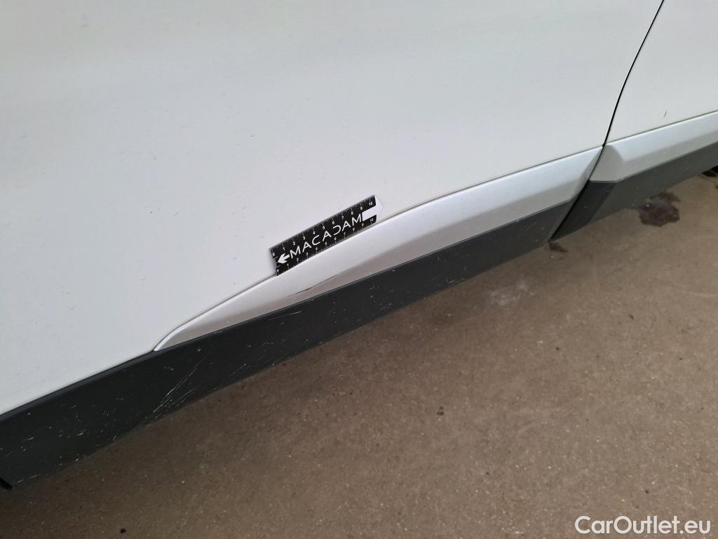  Peugeot  2008  Allure Business 1.2 PureTech 130CV BVM6 E6d #26