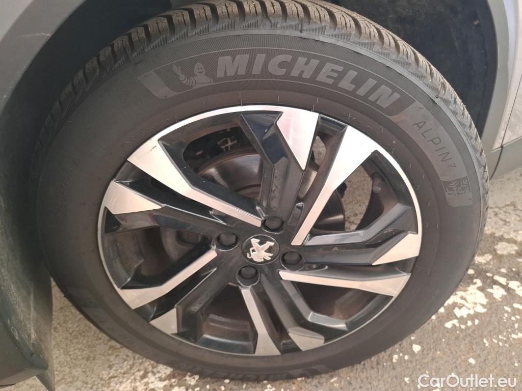  Peugeot  2008  Allure 1.2 PureTech 100CV BVM6 E6d #10