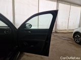  Alfa Romeo   STELVIO ALFA ROMEO / 2017 / 5P / SUV 2.2 TD 160 CV SUPER AT8 RWD #88