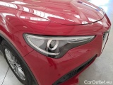  Alfa Romeo   STELVIO ALFA ROMEO / 2017 / 5P / SUV 2.2 TD 190 CV SUPER BUSINESS AT8 Q4 #52
