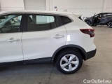  Nissan  Qashqai NISSAN  / 2017 / 5P / CROSSOVER 1.3 DIG-T 140 BUSINESS #68