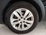  Peugeot  3008 PEUGEOT  / 2020 / 5P / SUV BLUEHDI 130 EAT8 SeS ACTIVE PACK #121