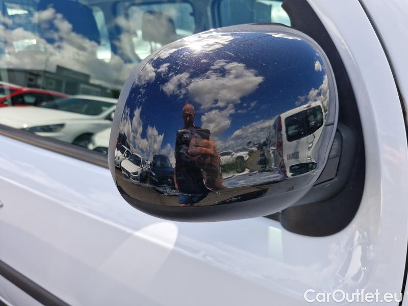  Renault  Kangoo  2 (2008)  1.5BdCi 95 Zen 5d #14