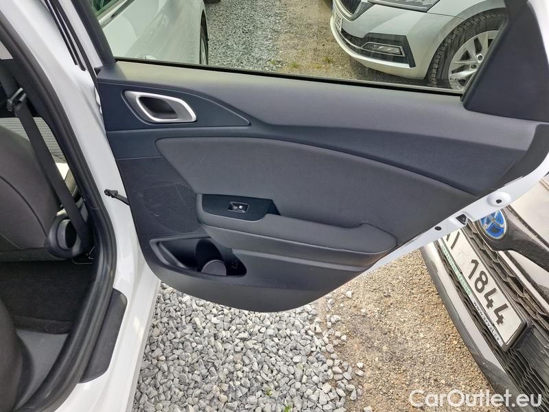  KIA  Cee'd Ceed Sportswagon (2018->) Ceed SW 1.5 T-GDI 118 Top AT #18