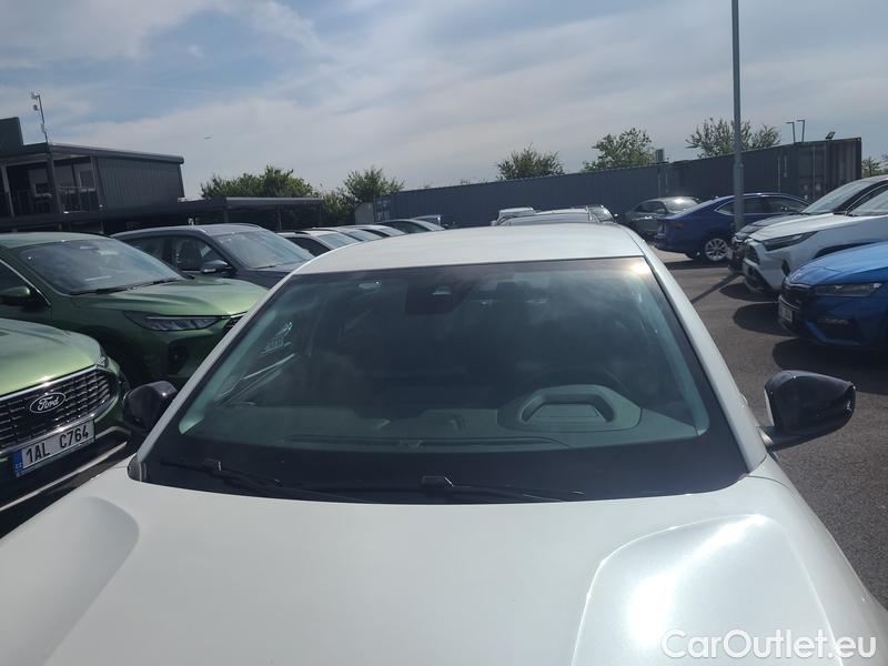  Citroen  C4 X (2022) e- X 100 50kWh E-Series 4d #1