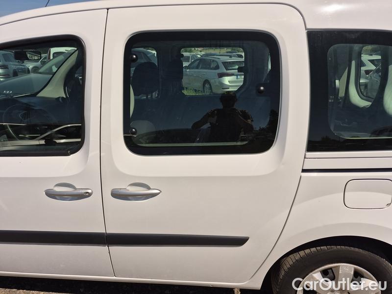  Renault  Kangoo  2 (2008)  1.5BdCi 95 Zen 5d #13