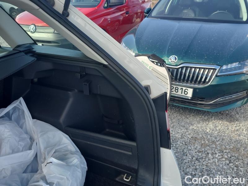  Skoda  Fabia  Combi (2015) Com.1.0TSI 70 Ambition 5d #16