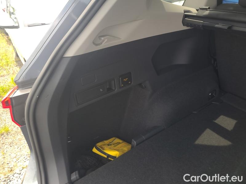  Volkswagen  Tiguan  Allspace (BJ2)(05.2021->) Tig.All.2.0TDI 110 Highline 5d #19