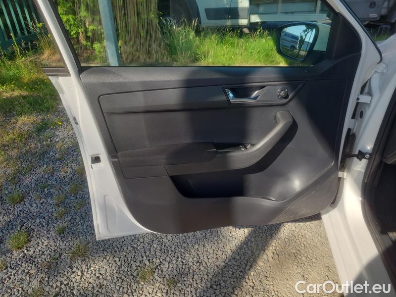  Skoda  Fabia  Combi (2015)  Com 1.0TSI 81 Ambition #10