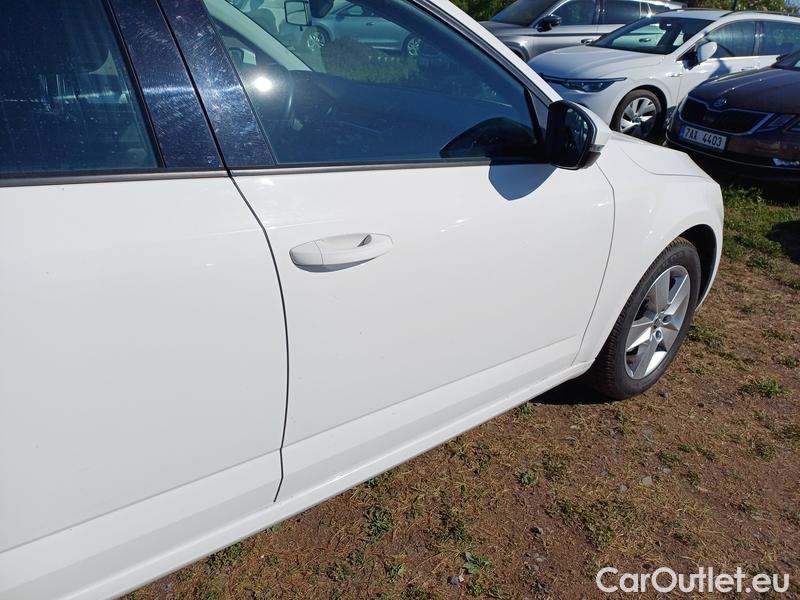  Skoda  Octavia  Combi  (5E5)(03.2017->) Co1.5TSI 110 Ambition #24