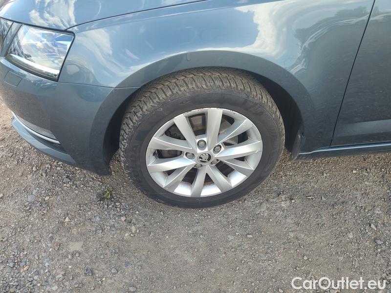  Skoda  Octavia  Lim.  (5E3)(03.2017->)  2.0TDI 110 Style AT #10
