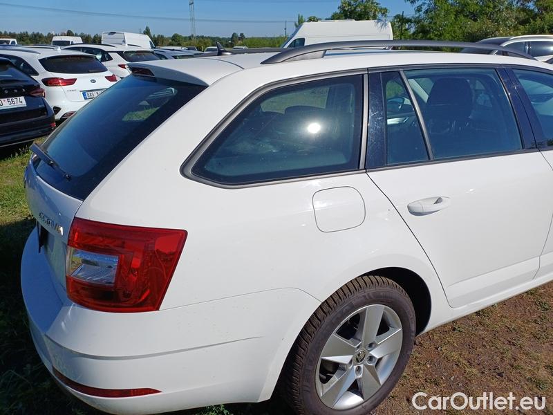  Skoda  Octavia  Combi  (5E5)(03.2017->) Co1.5TSI 110 Ambition #21
